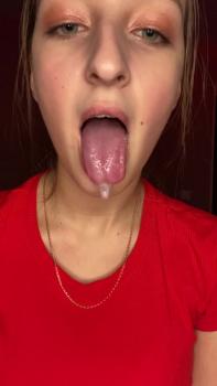 Stickam fucking girl ass with butt plug 4in