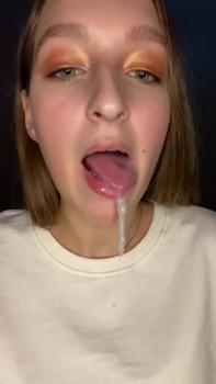 Omegle sex babe cums 3 times