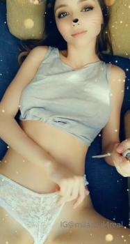 Stickam nude Stacy nimmt ein Toy nach dem anderen