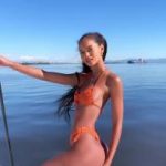 Sandy play in the shower! Exclusive Omegle porn video