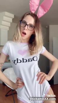 Stickam Ana Molly is sporty today