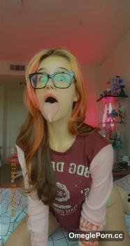 Annadevot - With colorful nails to orgasm - Omegle sex