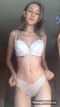 Accompany me to the shower and spy on me as I bathe - Omegle sex