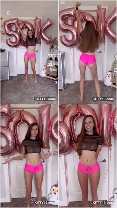 Babesafreak nude tits in sexy t-short and mini pants. Her panties wet and dirty, she waiting your without panties!