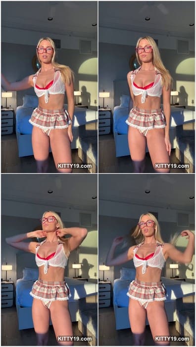 Jenna Lee porn hot model in sexy lingerie and only one panties. Her pussy juicy now and i want lick her deep!