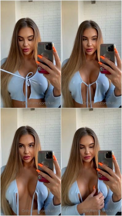 Ekaterina Katislo model with perfect big boobs and sexy ass posing on her iphone for client from UAE. Check it.