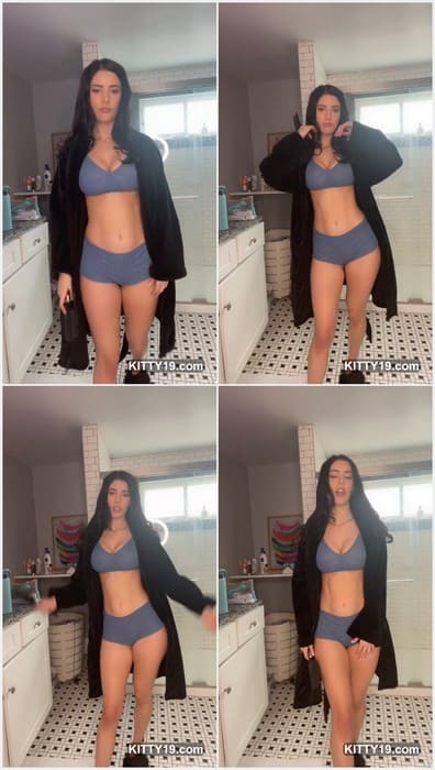 Erin Olash leaked video on the kitchen in sexy grey pants without panties. I need licking her pussy lips with her pants! WOW!