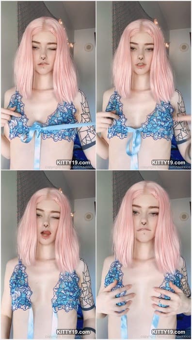 Saekkico onlyfans blonde girl show her adorable small tits and funny face. Her small mouth need fucks deep and hard! WOW!