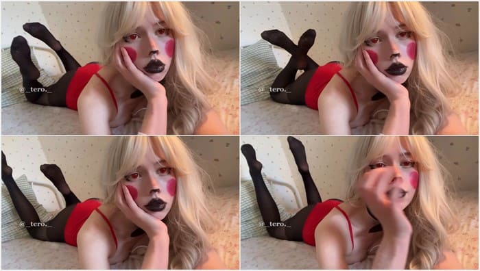 Tero nude hot blonde posing for her fans from UAE and USA. Sexy Russian model with slim body and hot face! WOW!