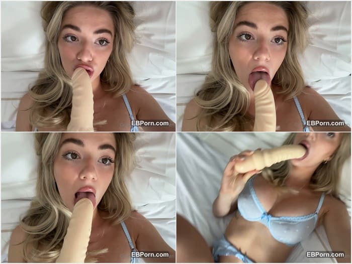 19 years old Autumn Renae sextape leak video with dildo fuck. Her mouth was streach by sextoy! Download now and enjoy.