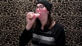 Big dildo in my little Stickam sex pussy