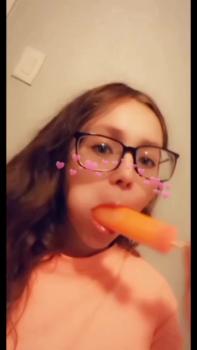 Stickam teen sucking my feet makes me wet