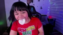 Stickam nude baby girl wants to suck on it