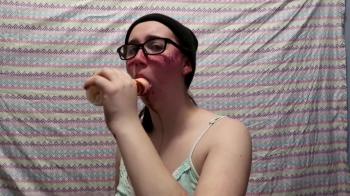 Rubbing my throbbing kat on Stickam porn