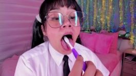 Omegle girl love break my pussy