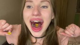 Omegle leaked video girl slobs all over you