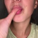 Stickam girl Squirt and Oil on Body