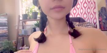 Cumming while viewing my wet Stickam girl pussy