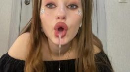 Stickam sex PLAYING WITH MY TITS