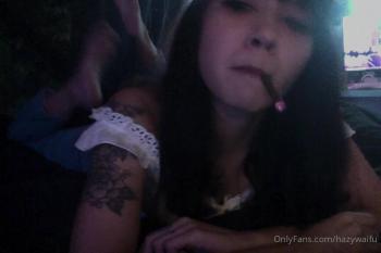 Stickam porn thot loves giving us a close view of her young pussy