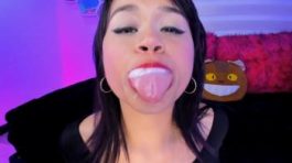 Let me suck every last drop out of your Stickam porn cock