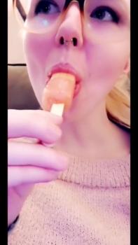 Slutty Stickam girl taking naked selfies