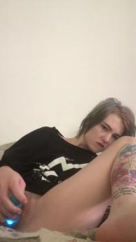 Stickam Dany Squirting in the Bus