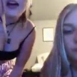 Omegle Mika A Masturbating