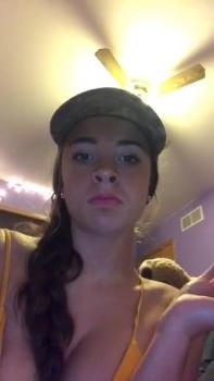 SnowFlower Omegle masturbates