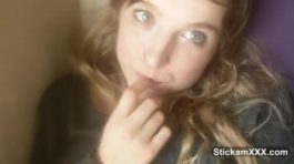 Stickam Mia touches her pussy