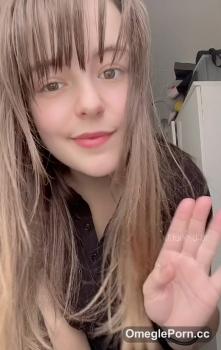 hot girl playing with her pussy - Omegle leaked video