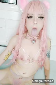 Horny webcam babe having fun in her room - Stickam teen