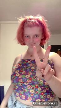 Teen is tired of sawing a tree and decided to undress - Stickam teen