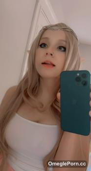 Tiny Miley Dancing Nude and Fingering Pussy - Omegle girls