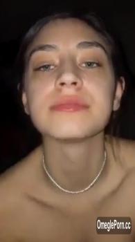 Burying my cute glass toy in my cunt - Stickam sex