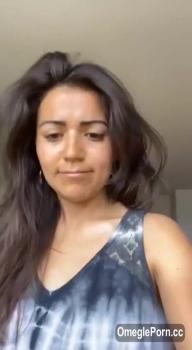 Wow, She Tear Her Dress And Get Naked - Omegle leaked