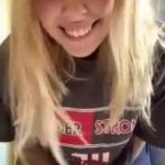 Satisfying my desire in the work office - Stickam girls