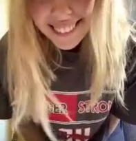 Satisfying my desire in the work office - Stickam girls