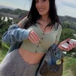 Erin Olash tits