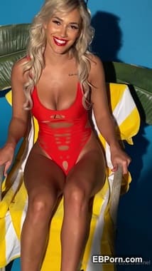 Julieta Rodriguez tits