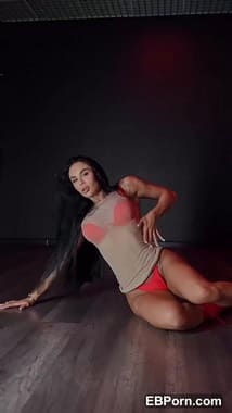 Alyona Chernovol boobs