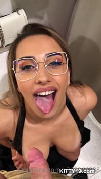 Lamamilechera cumshot