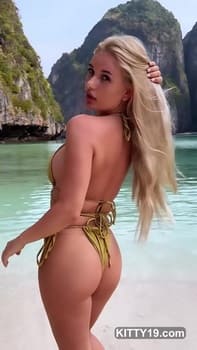 Alinaaignatova topless