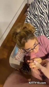 Artemis Carmona deepthroat