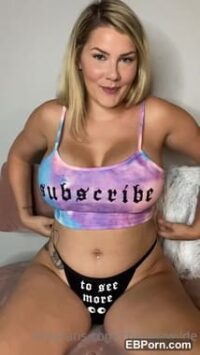 Chelsea Wilde topless